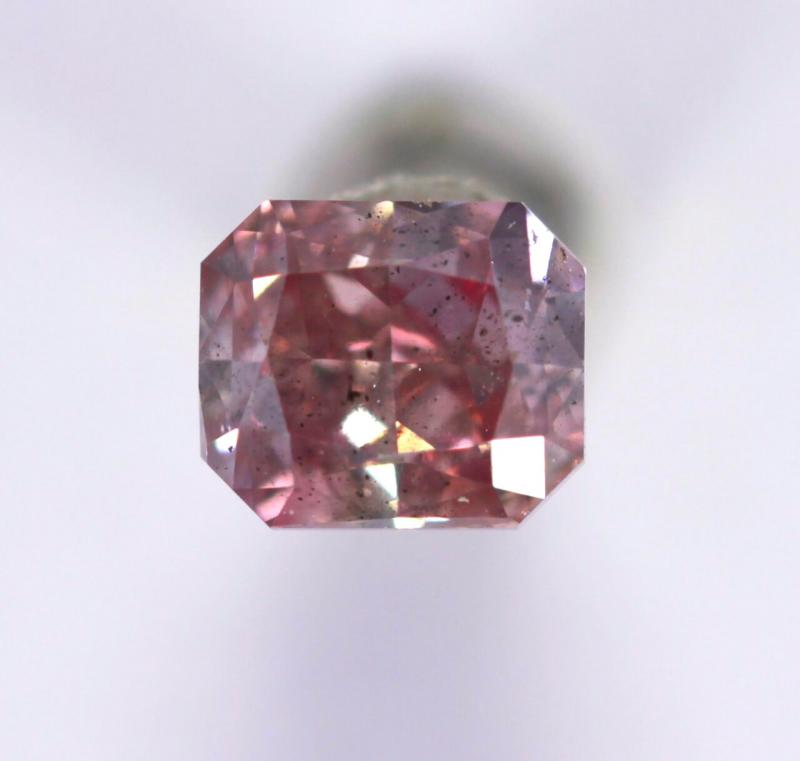 0.75 Fancy Intense Purplish Pink Diamond